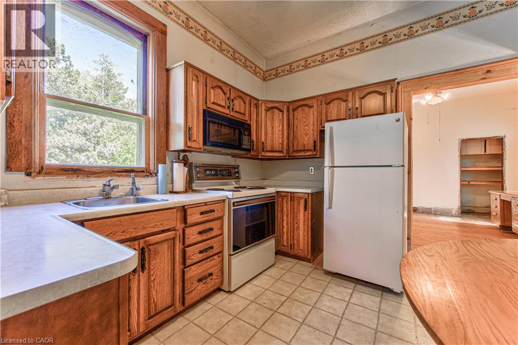 12 MYRTLE Avenue - 14