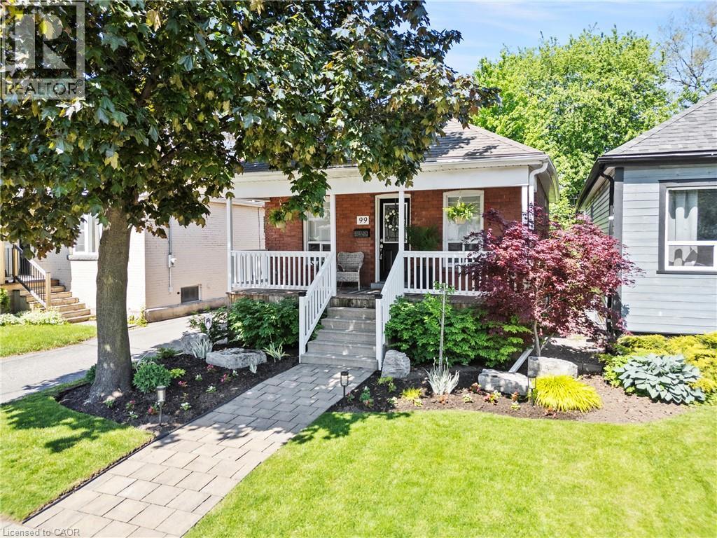 99 EDGEMONT Street N