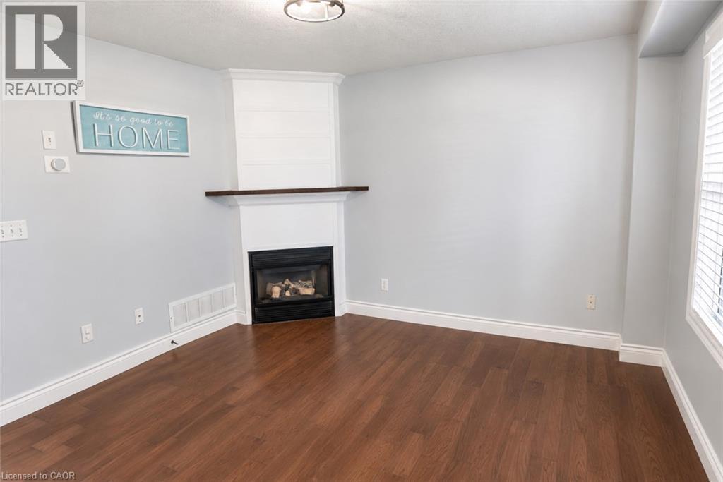 3-bedroom home for sale at 24 LOVELL Crescent, Brantford ON · photo 7 of 35