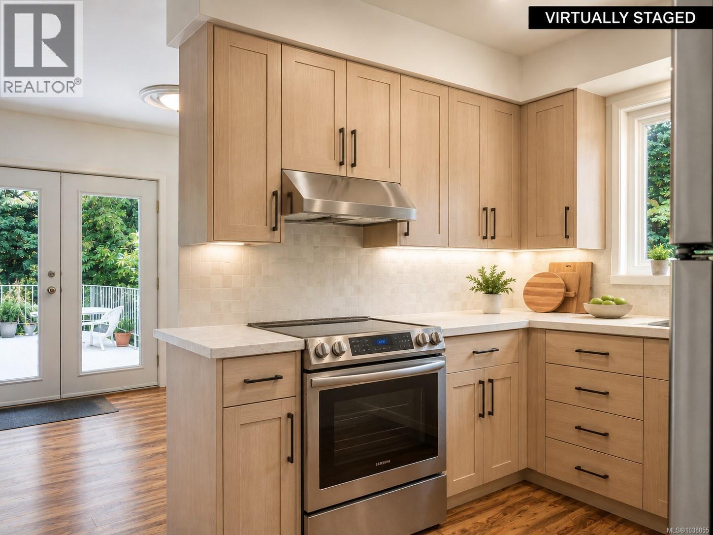3246 Gibbins Rd - 10