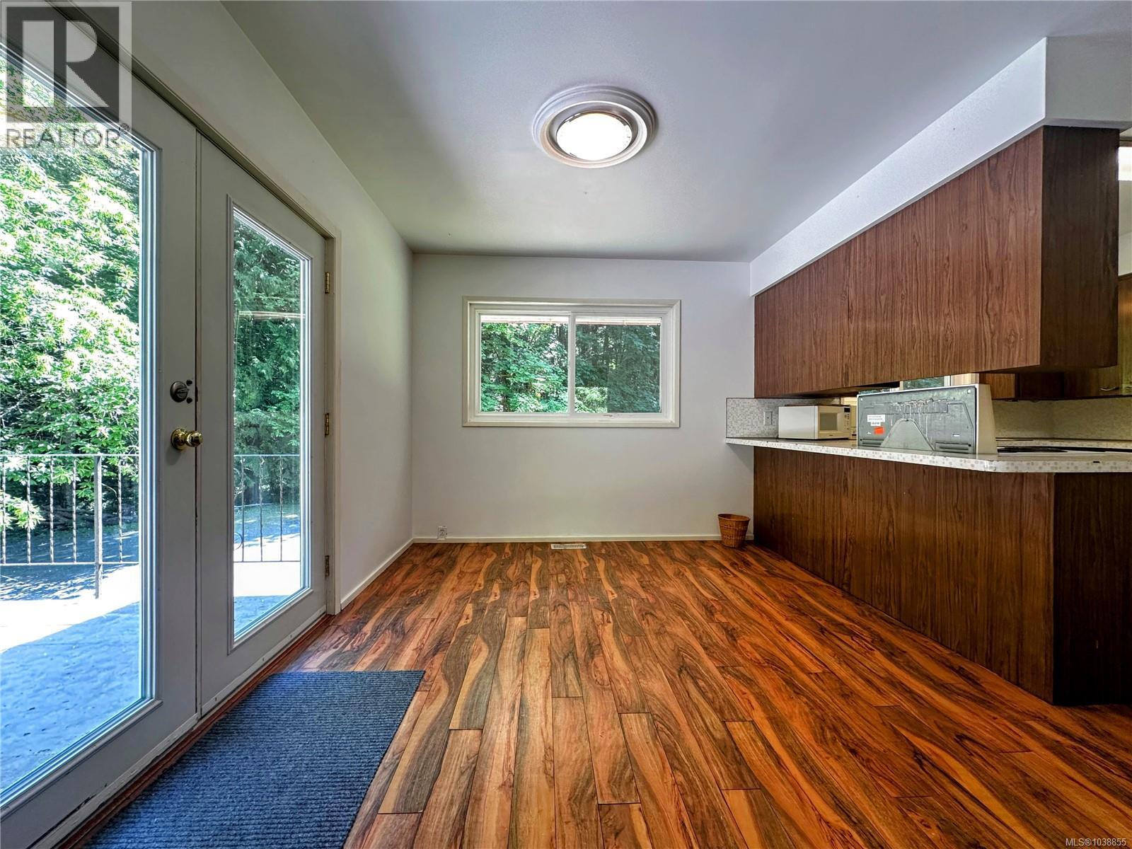 3246 Gibbins Rd - 16