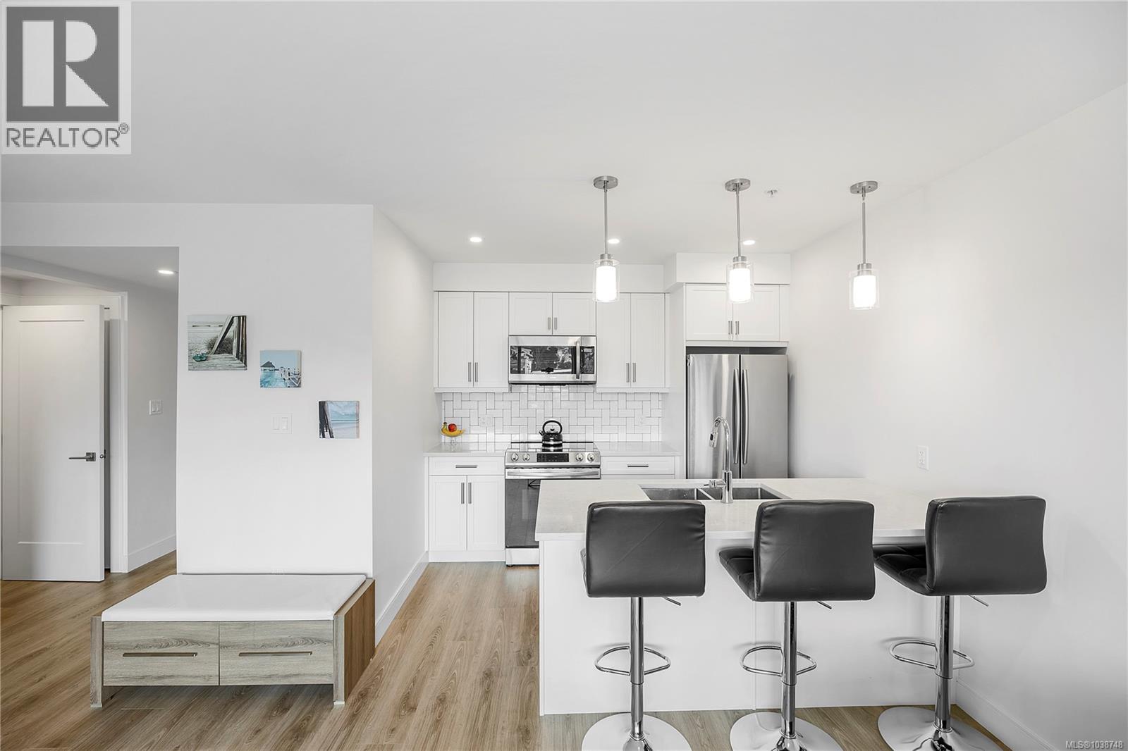 306 119 Haliburton St, Nanaimo