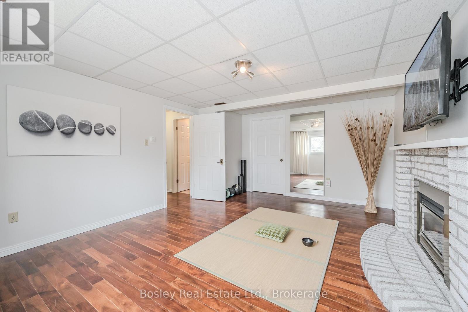 26 BRAZOLOT DRIVE - 27