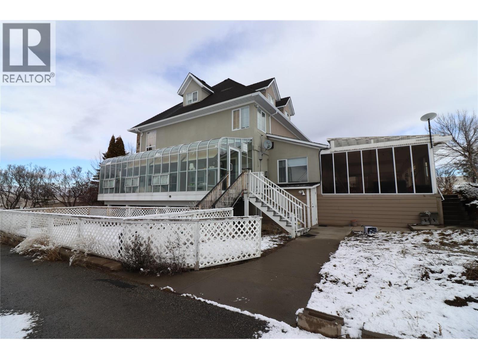 3100 PRINCETON KAMLOOPS Highway - 17