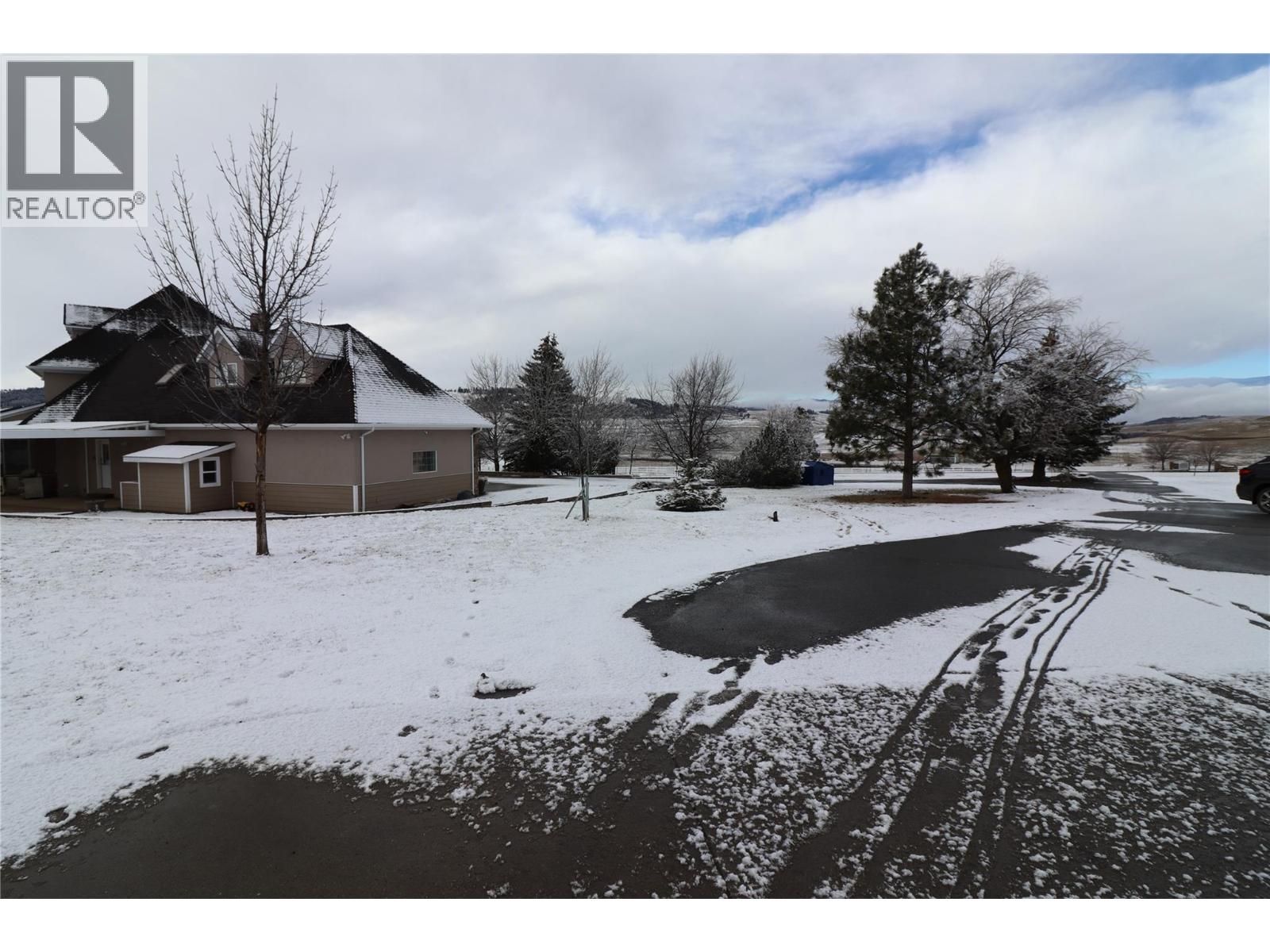 3100 PRINCETON KAMLOOPS Highway - 29