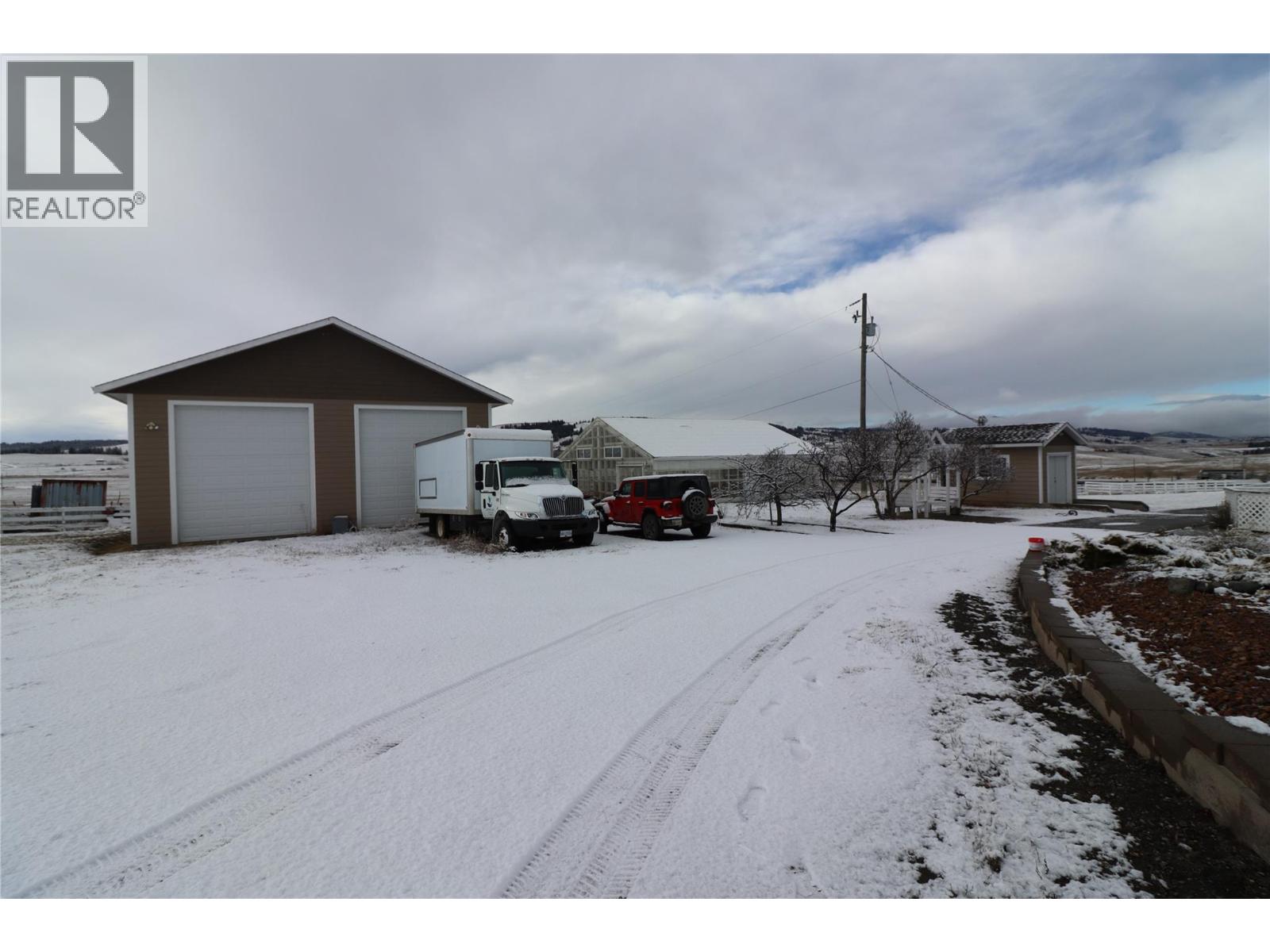 3100 PRINCETON KAMLOOPS Highway - 19