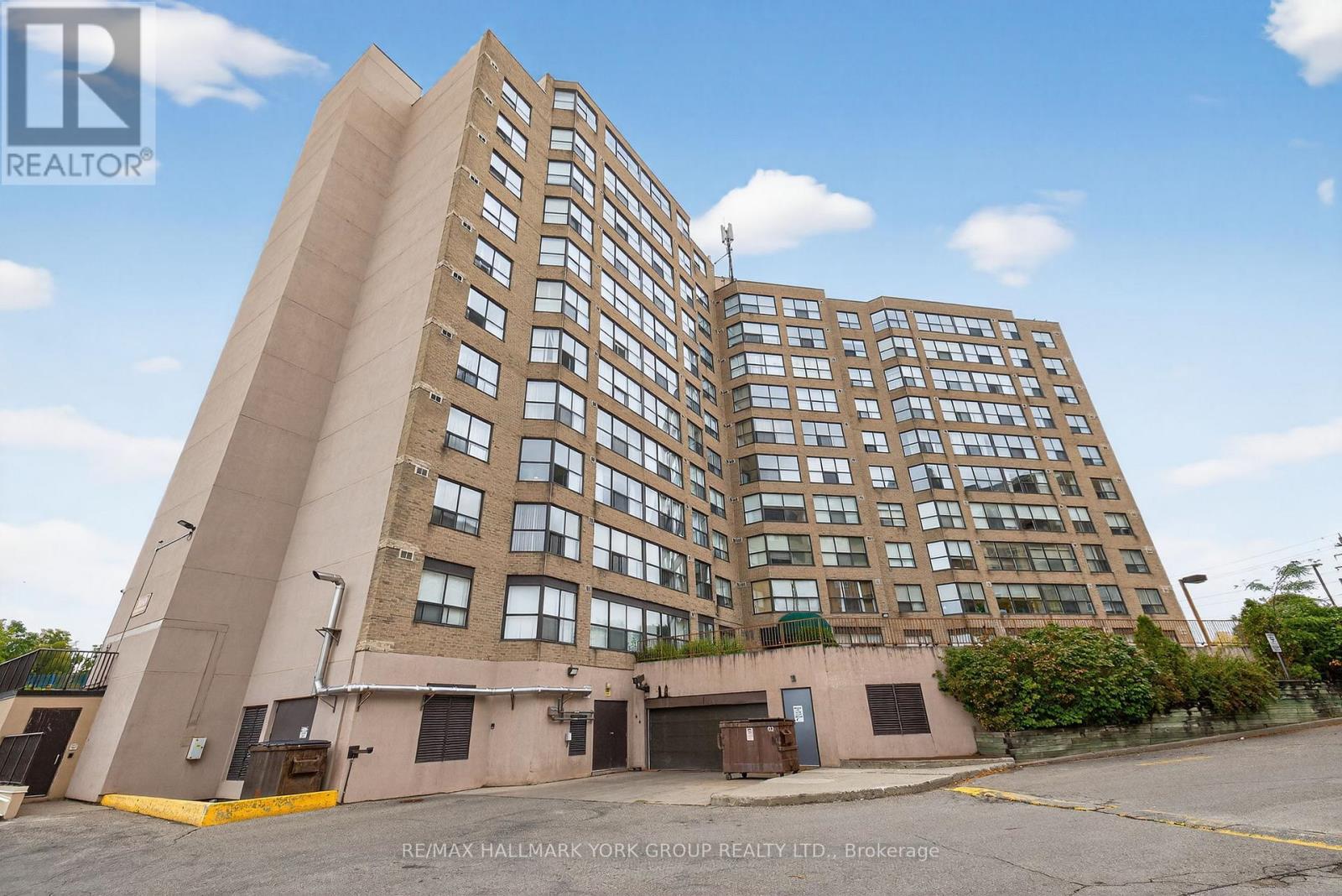 Listing photo of 906 - 250 DAVIS DRIVE
