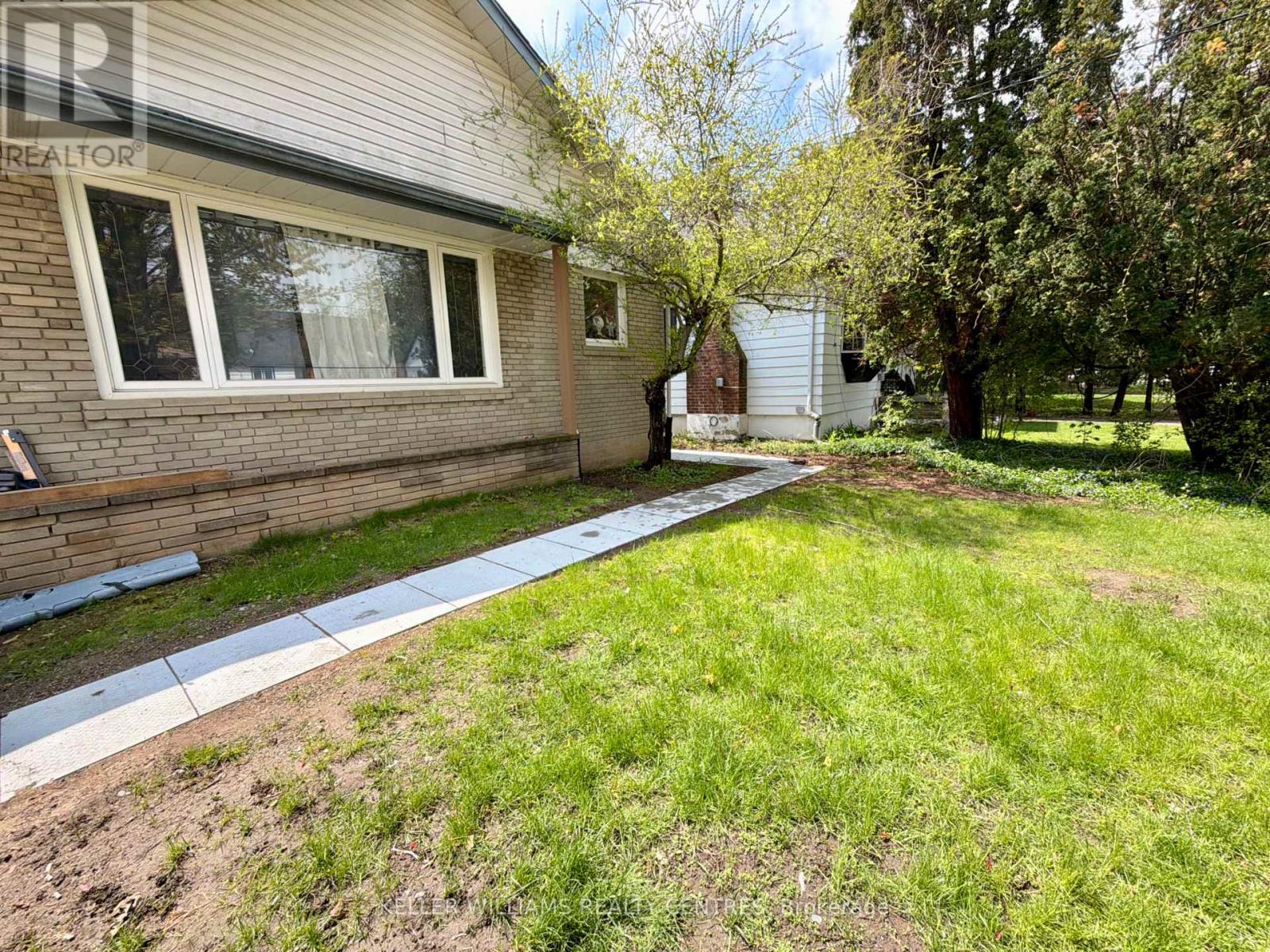 Listing photo of LOWER - 9 SANDERSON ROAD