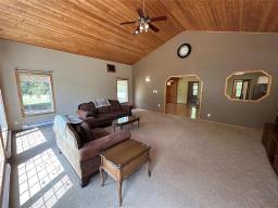 Eat in kitchen - 19 Rink Road, Rennie, MB R0E1R0 Photo 6