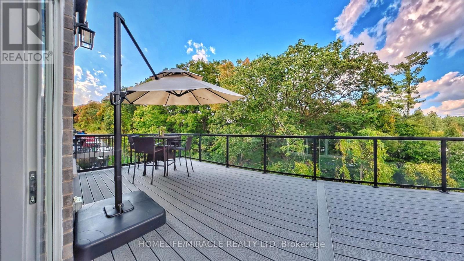63 IAN ORMSTON DRIVE - 27