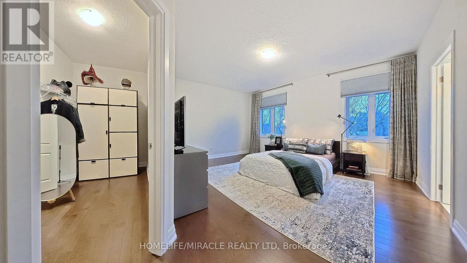 63 IAN ORMSTON DRIVE - 43