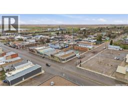 339 Centre Street, Assiniboia, SK S0H0B0 Photo 21
