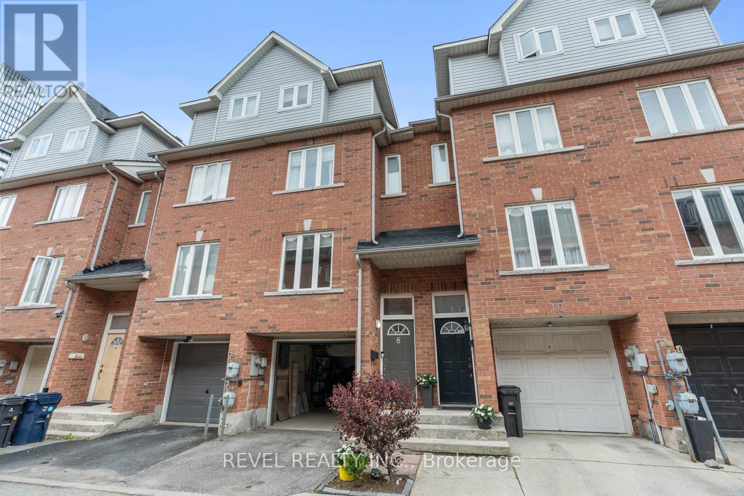 8 GROGAN MEWS - 35