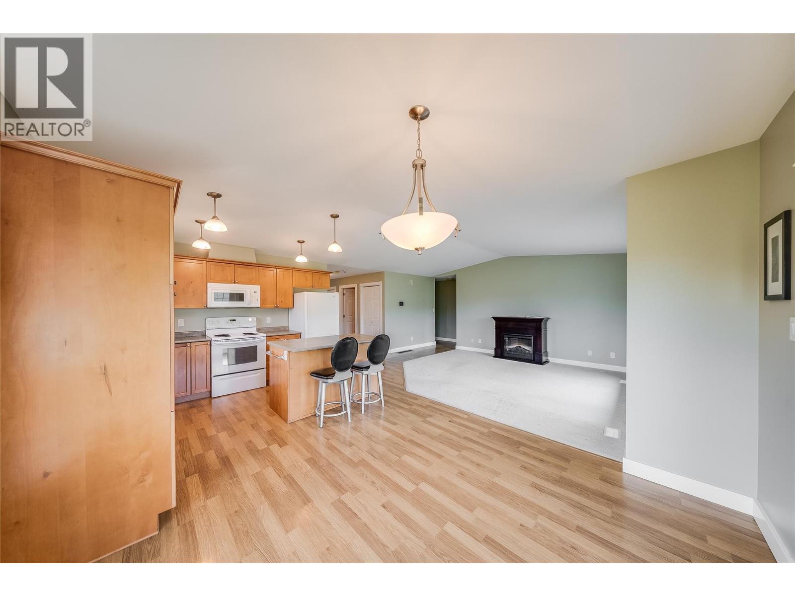 #115 4200 Grandview Drive - 16