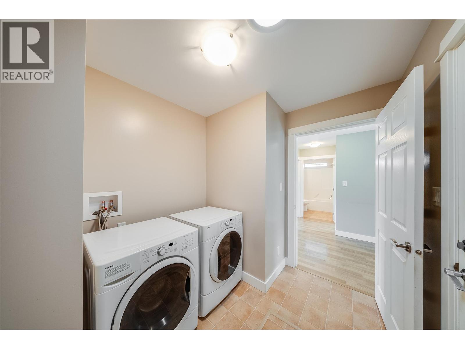 #115 4200 Grandview Drive - 28