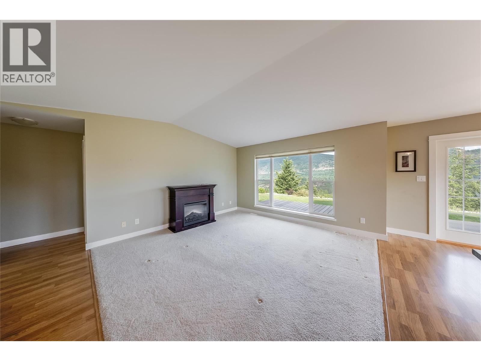 #115 4200 Grandview Drive - 8