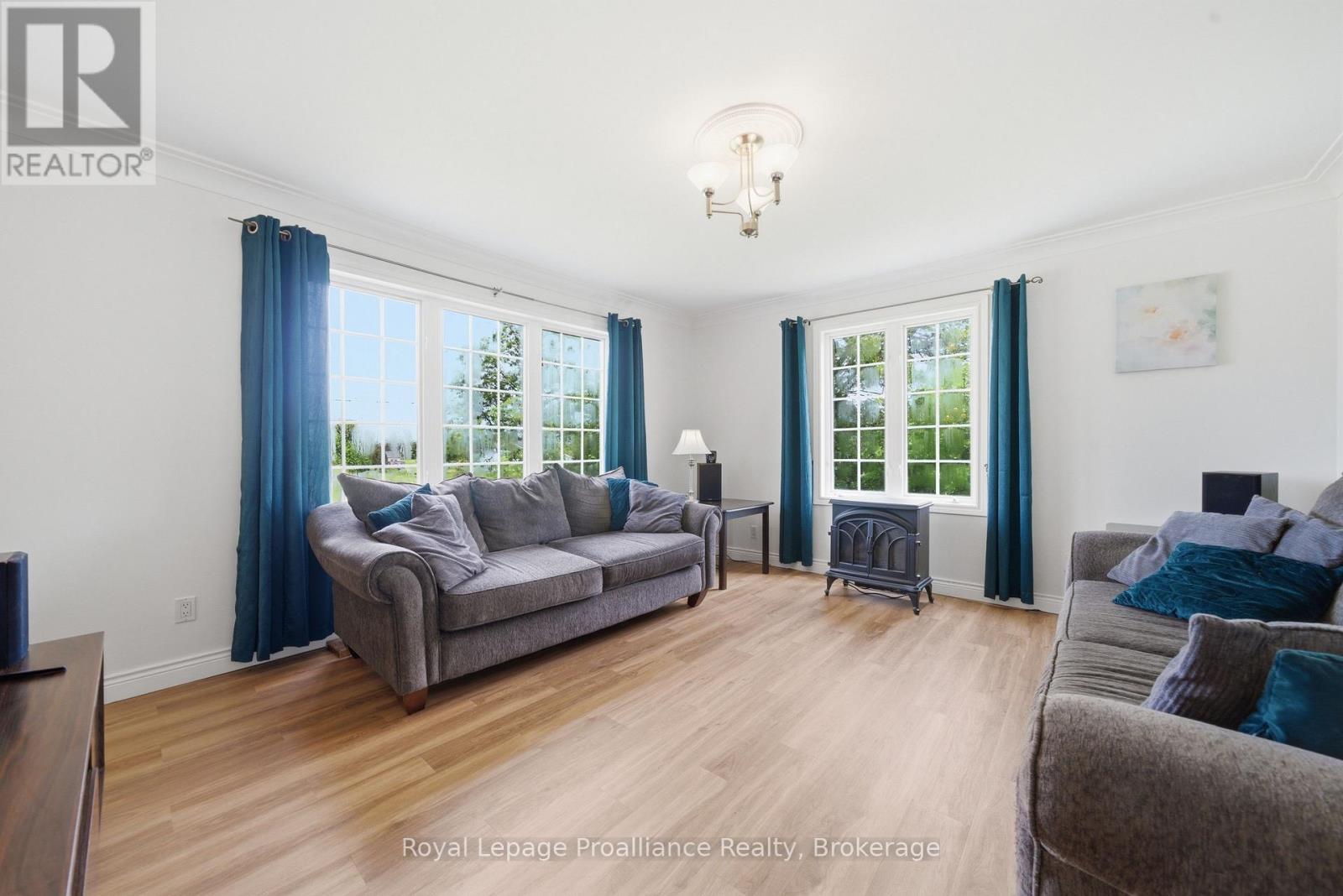 727 MITCHELL ROAD - 10
