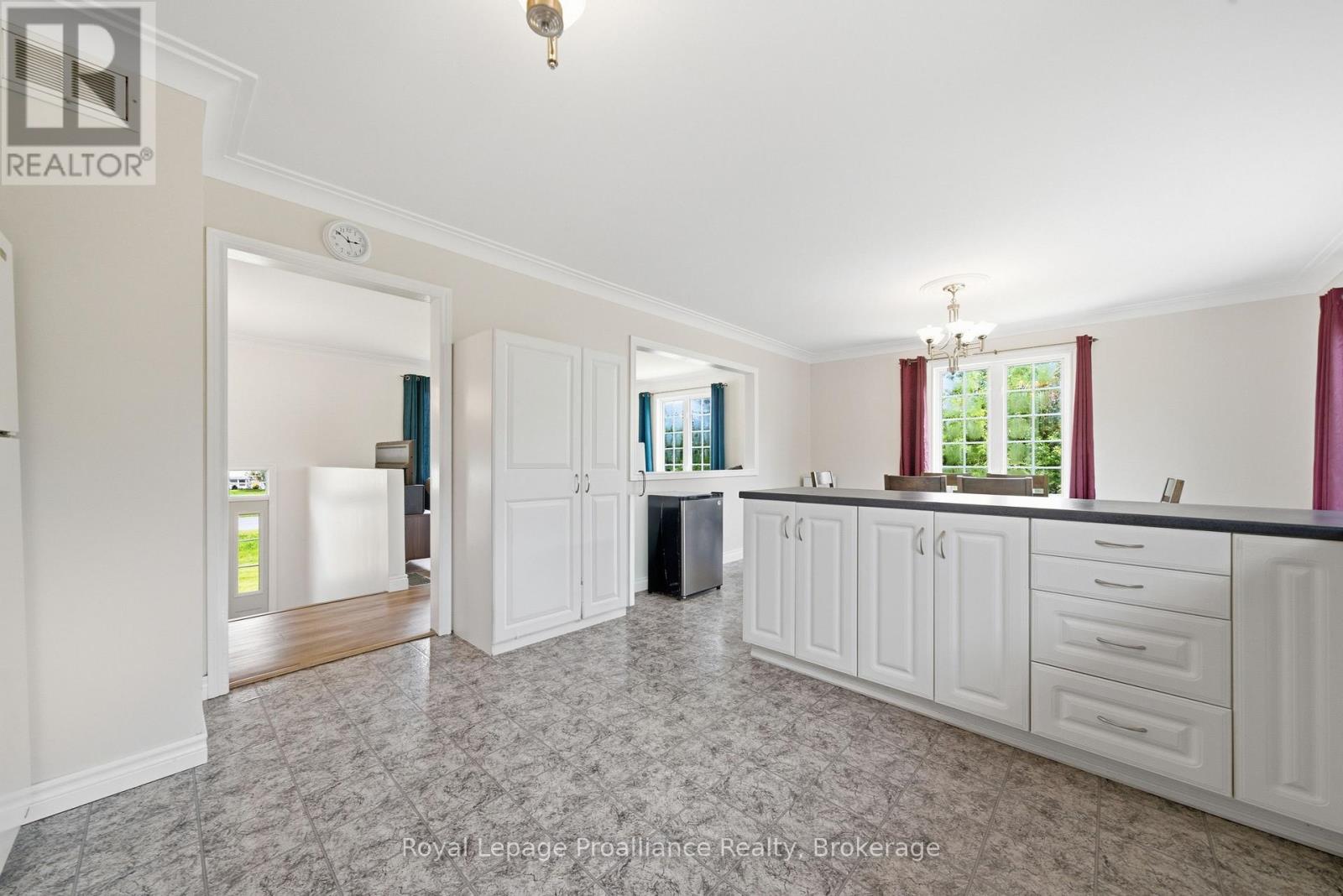 727 MITCHELL ROAD - 8