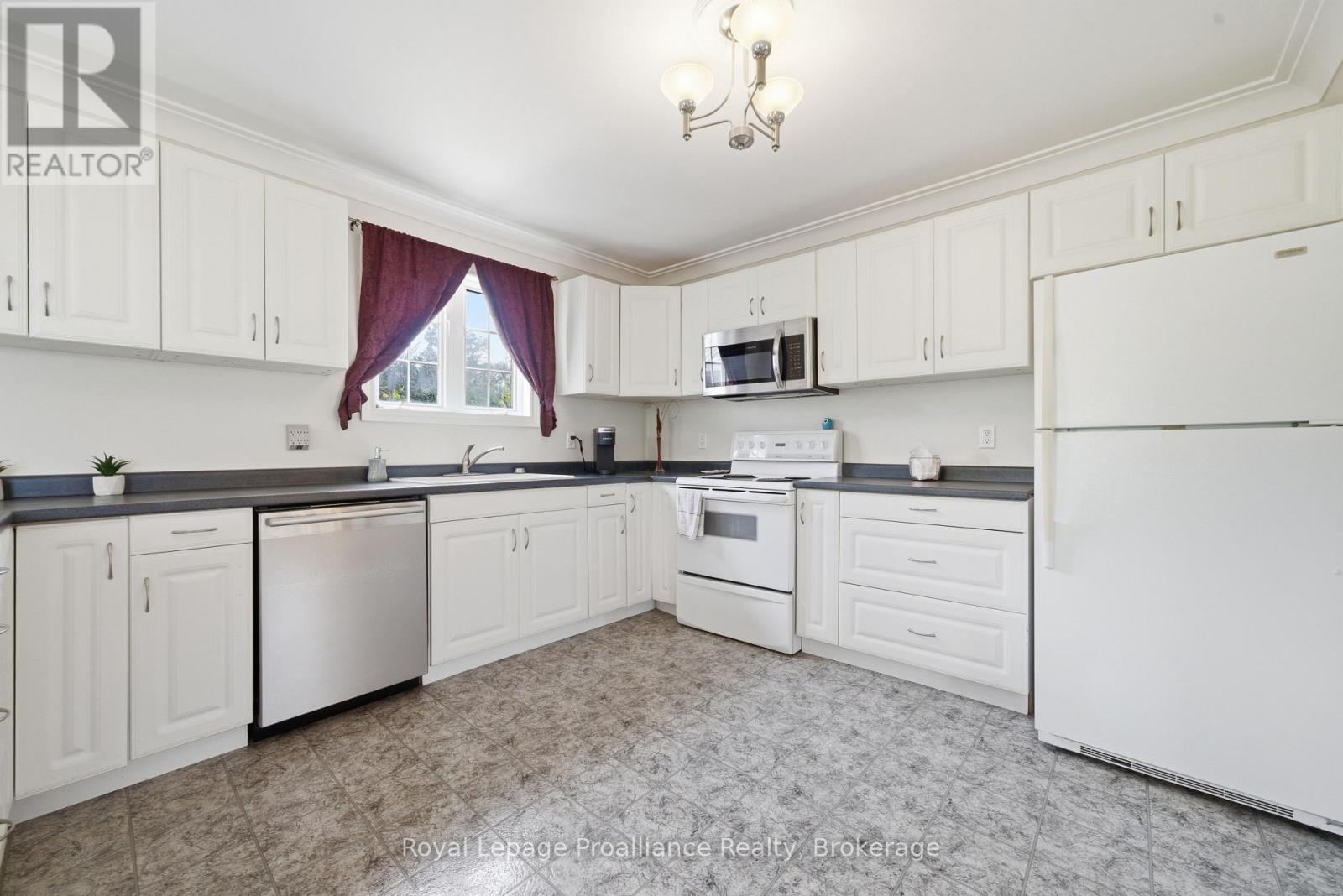 727 MITCHELL ROAD - 9