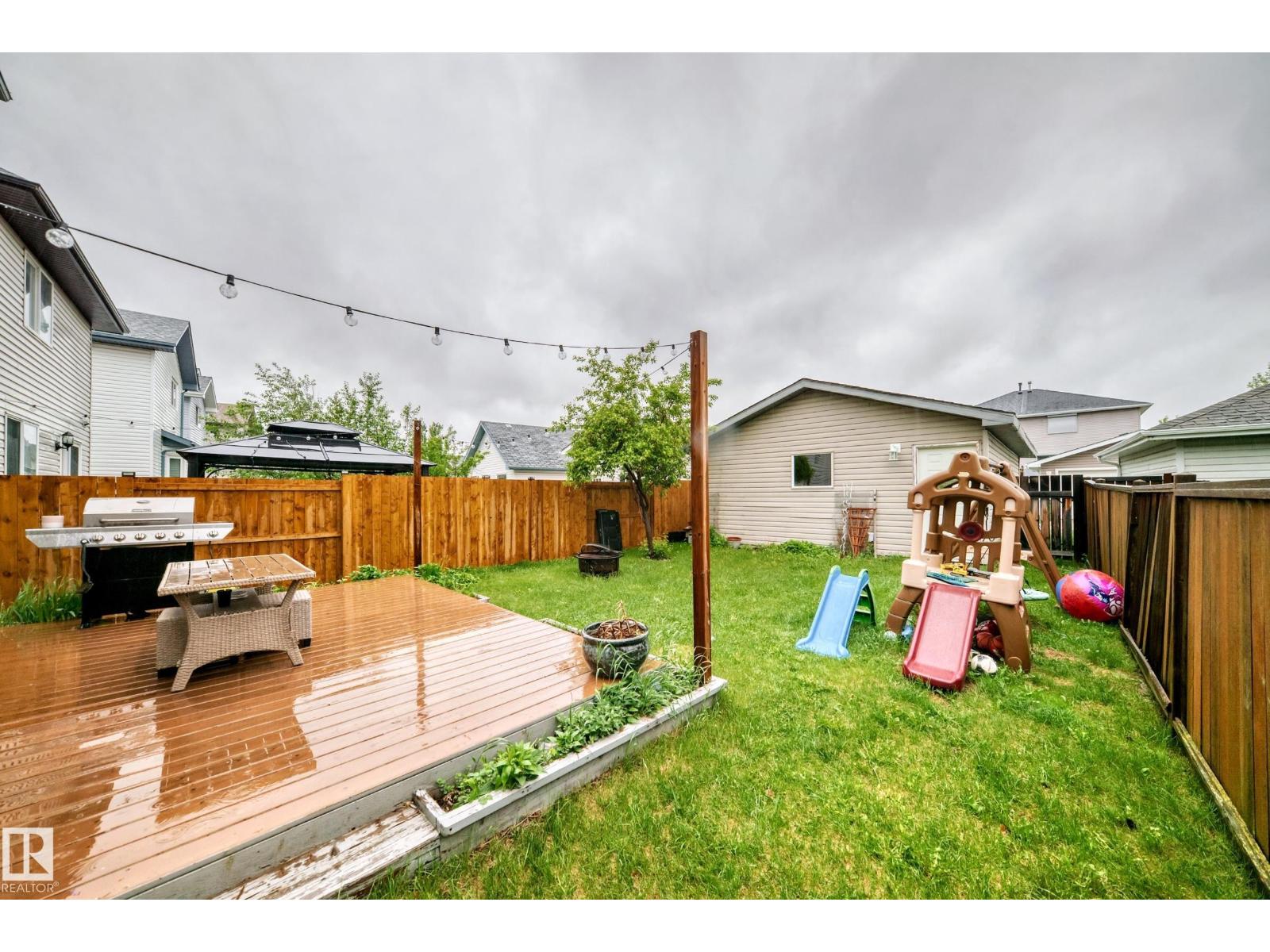 17233 88 ST NW - 49