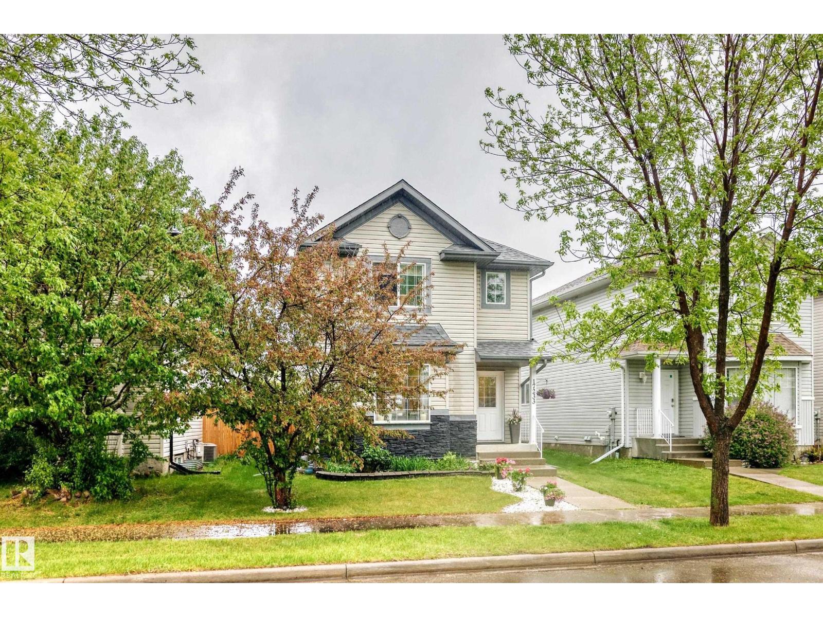 17233 88 ST NW - 54