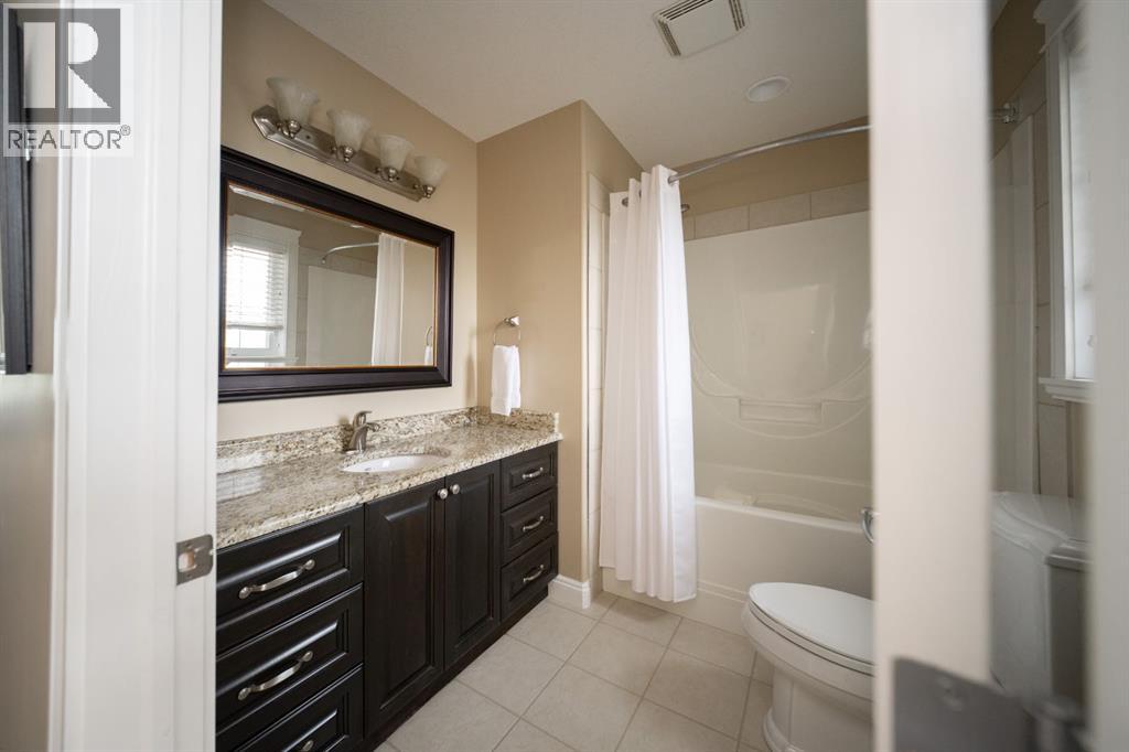 180 Lindstrom Crescent, Fort McMurray