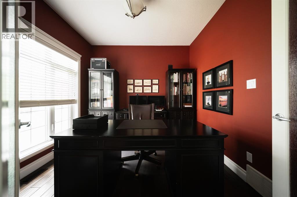 180 Lindstrom Crescent, Fort McMurray