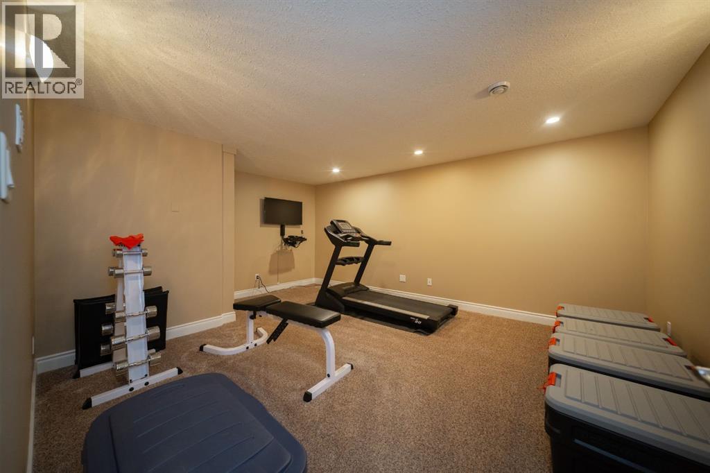 180 Lindstrom Crescent, Fort McMurray