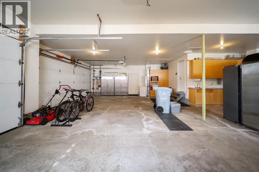 180 Lindstrom Crescent, Fort McMurray