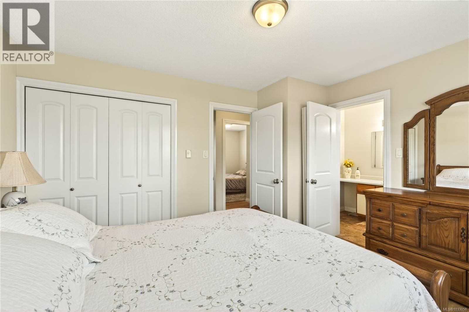 441 Deering St - 25