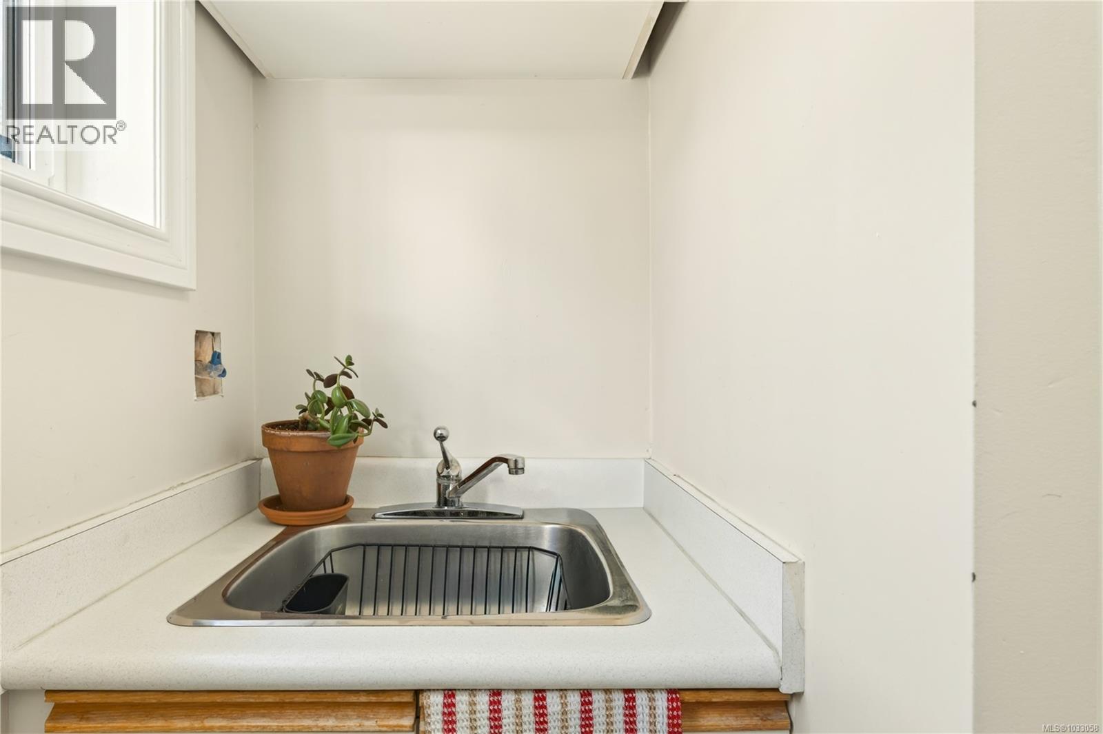 441 Deering St - 32