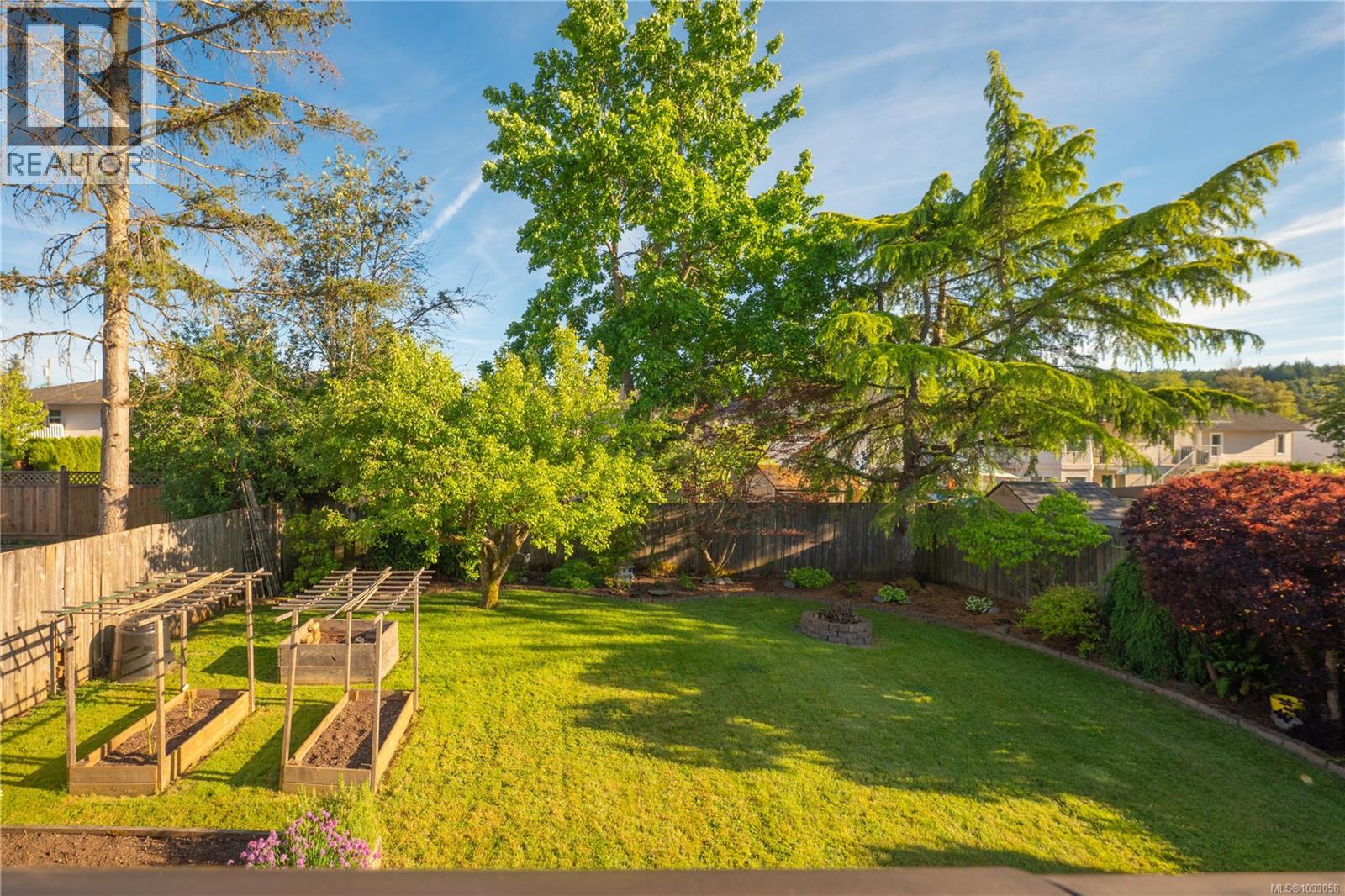 441 Deering St - 51