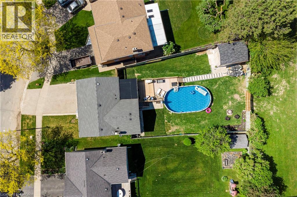 44 OAKHURST Crescent - 39