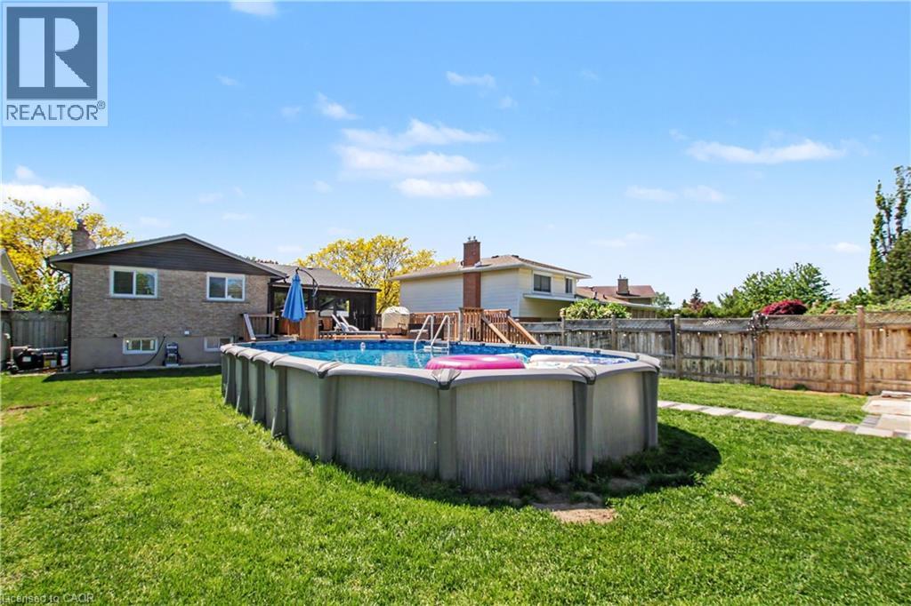 44 OAKHURST Crescent - 32