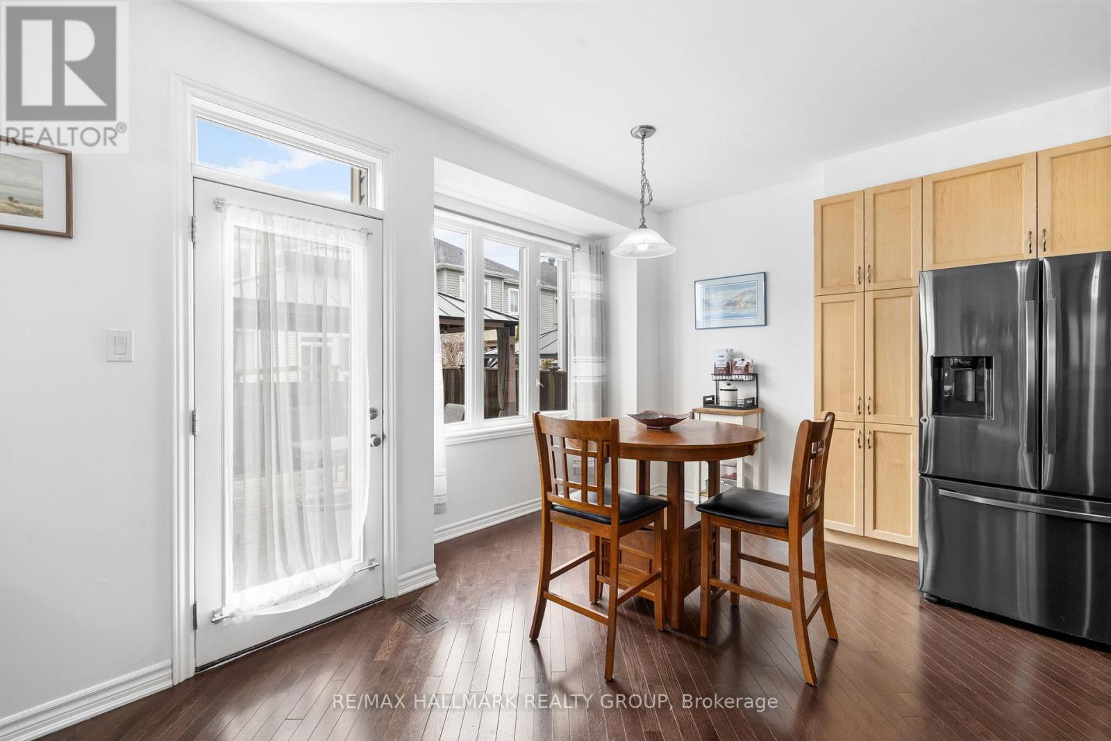 529 DUNDONALD DRIVE - 14