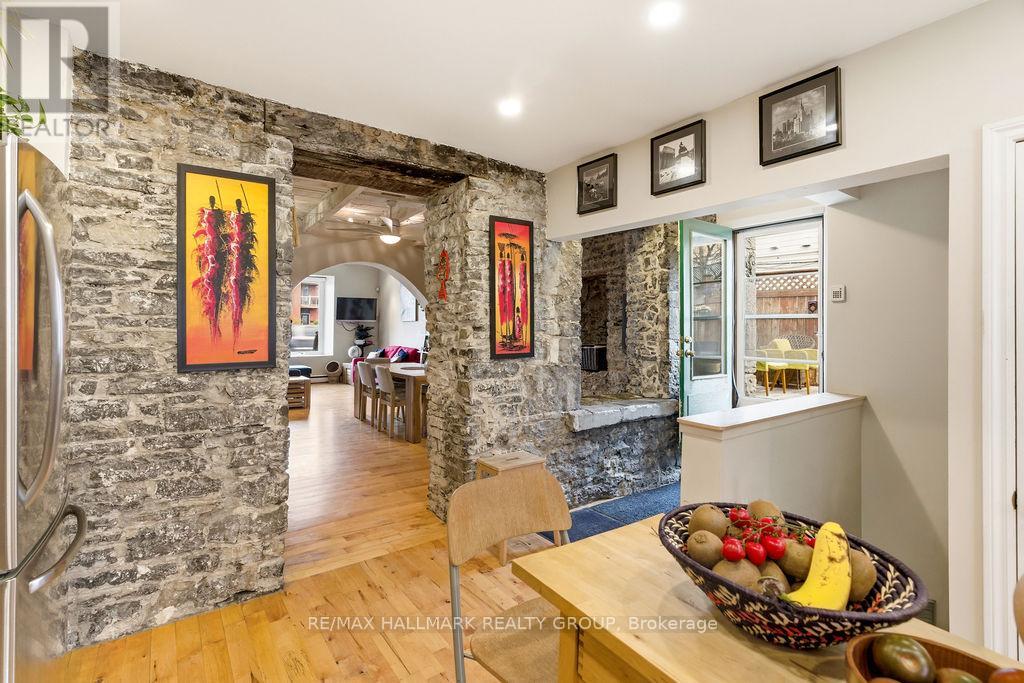 2 Bed, 2 Bath House for Rent in Ottawa – 176 KING EDWARD AVENUE, Ottawa – MLS# X13225210 - Image 34