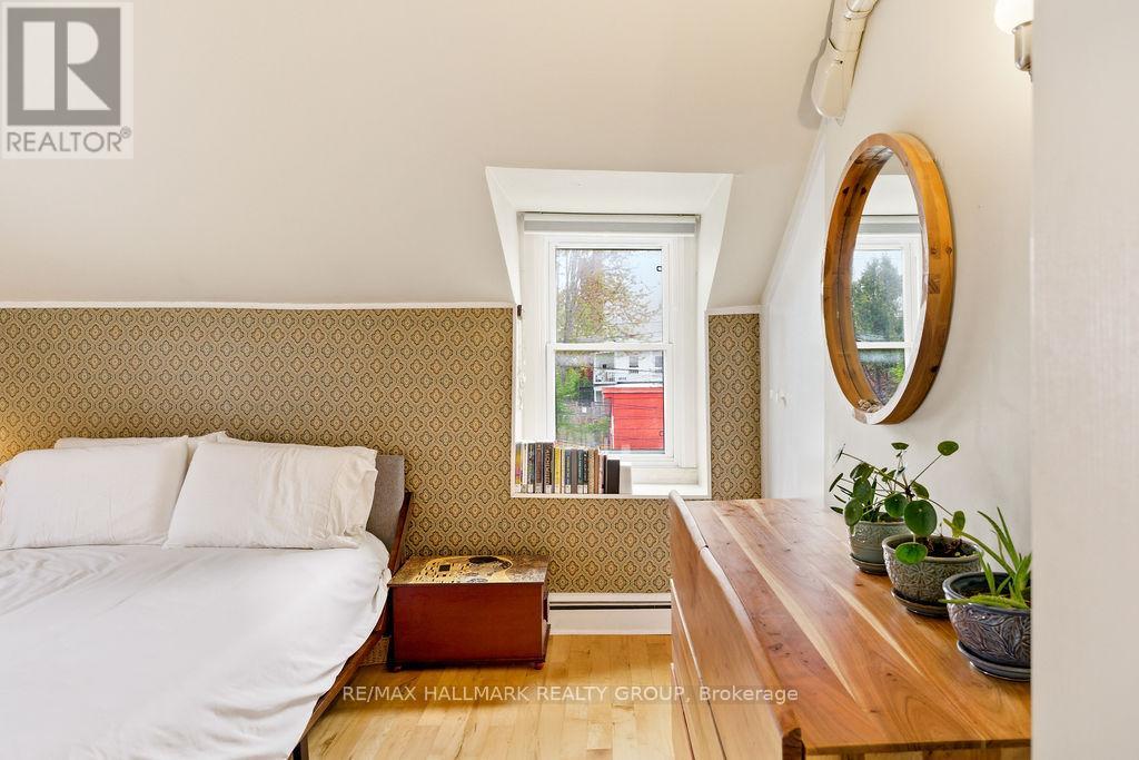 2 Bed, 2 Bath House for Rent in Ottawa – 176 KING EDWARD AVENUE, Ottawa – MLS# X13225210 - Image 1