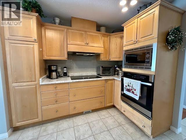 5515 W 57 AVENUE - 4