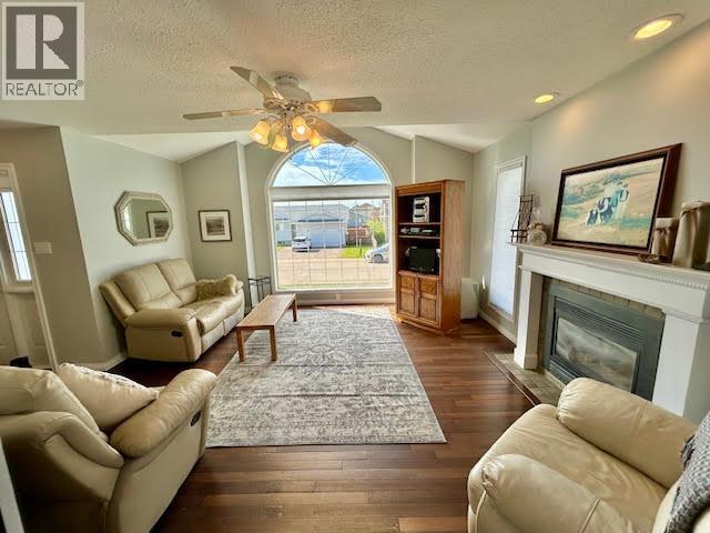 5515 W 57 AVENUE - 9