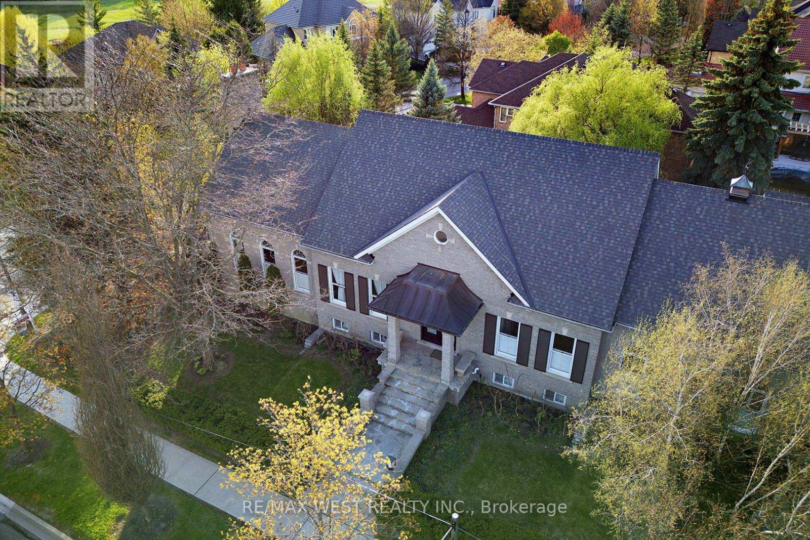 5 HUMBERVIEW DRIVE - 5