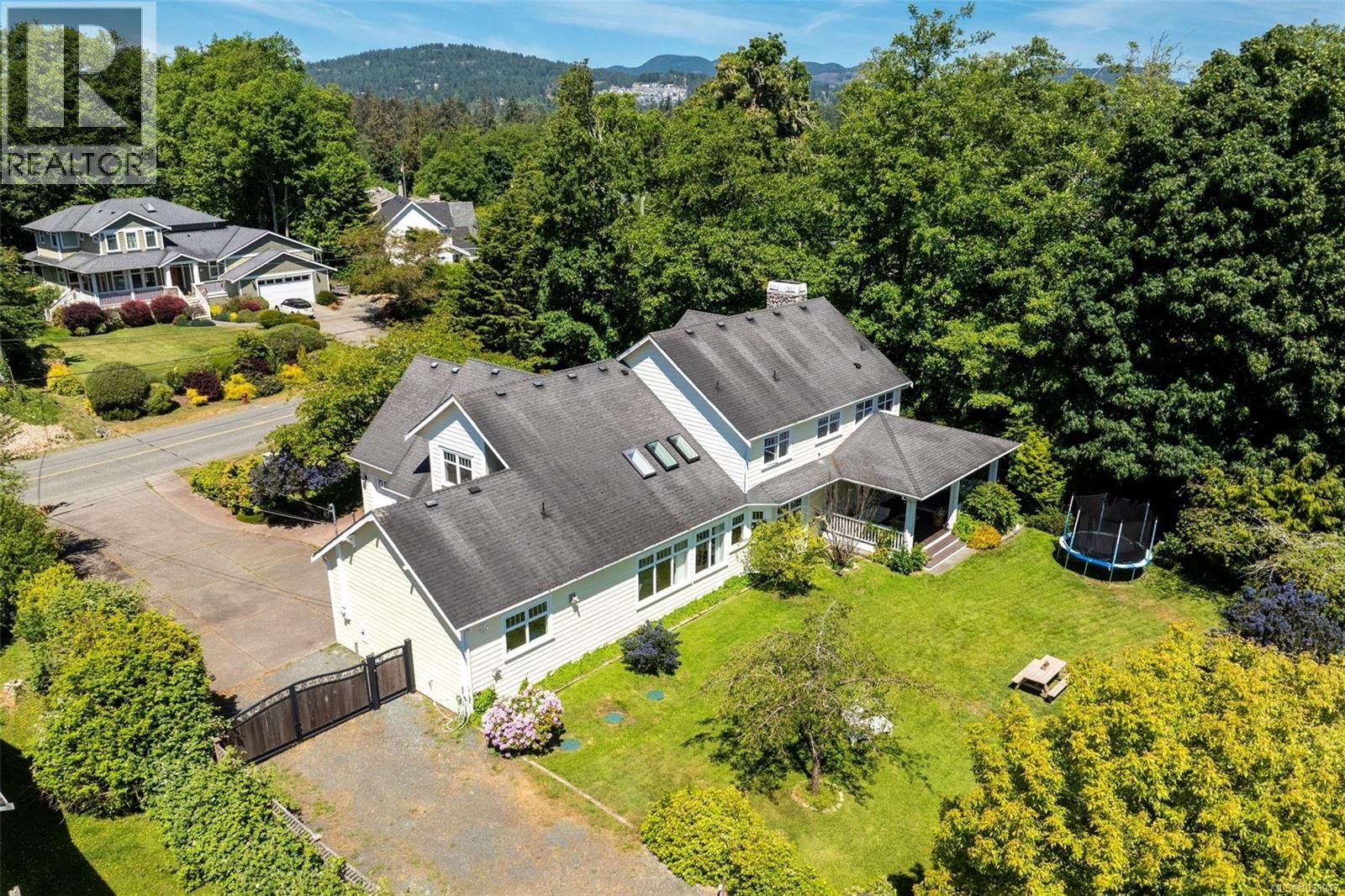 1559 Dufour Rd - 44