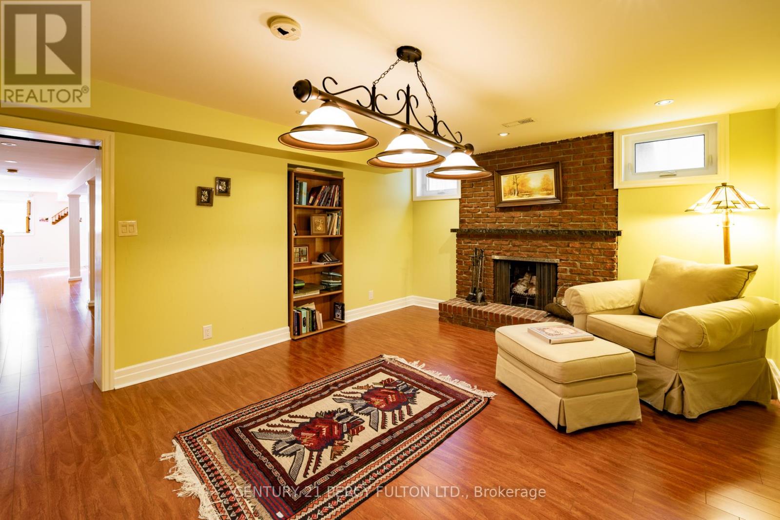 3 HENDERSON AVENUE - 12
