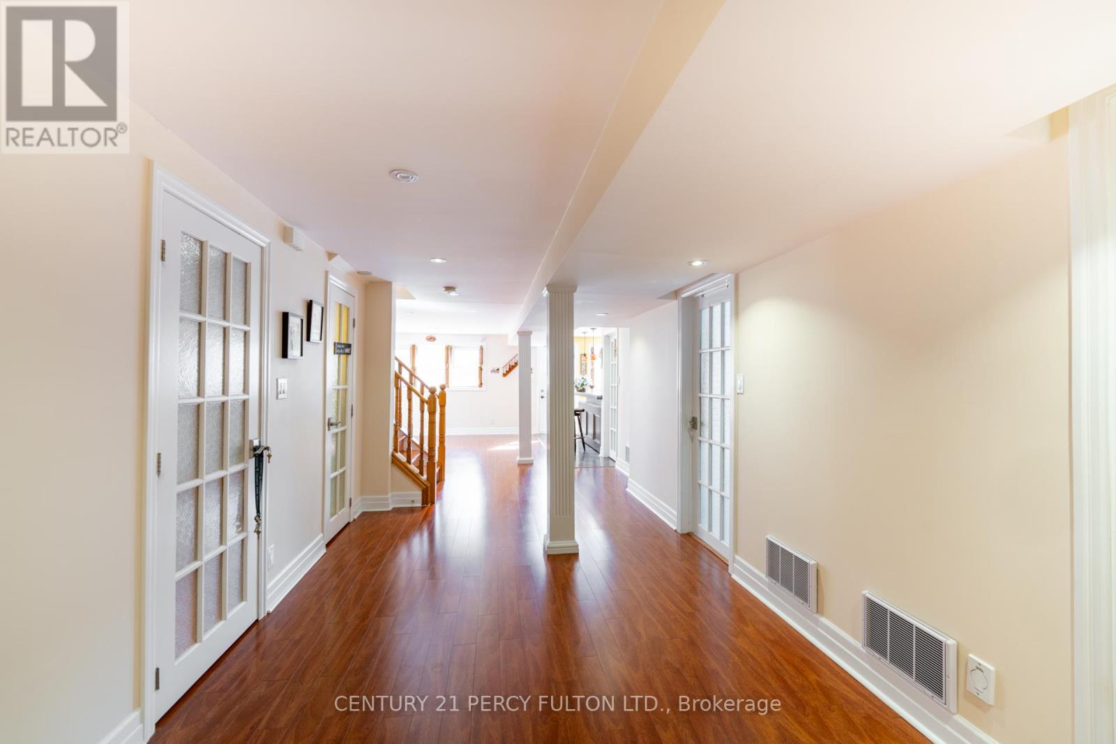 3 HENDERSON AVENUE - 13