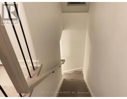 307 - 8 Walder Lane, Richmond Hill, ON L4S0P7 Photo 14