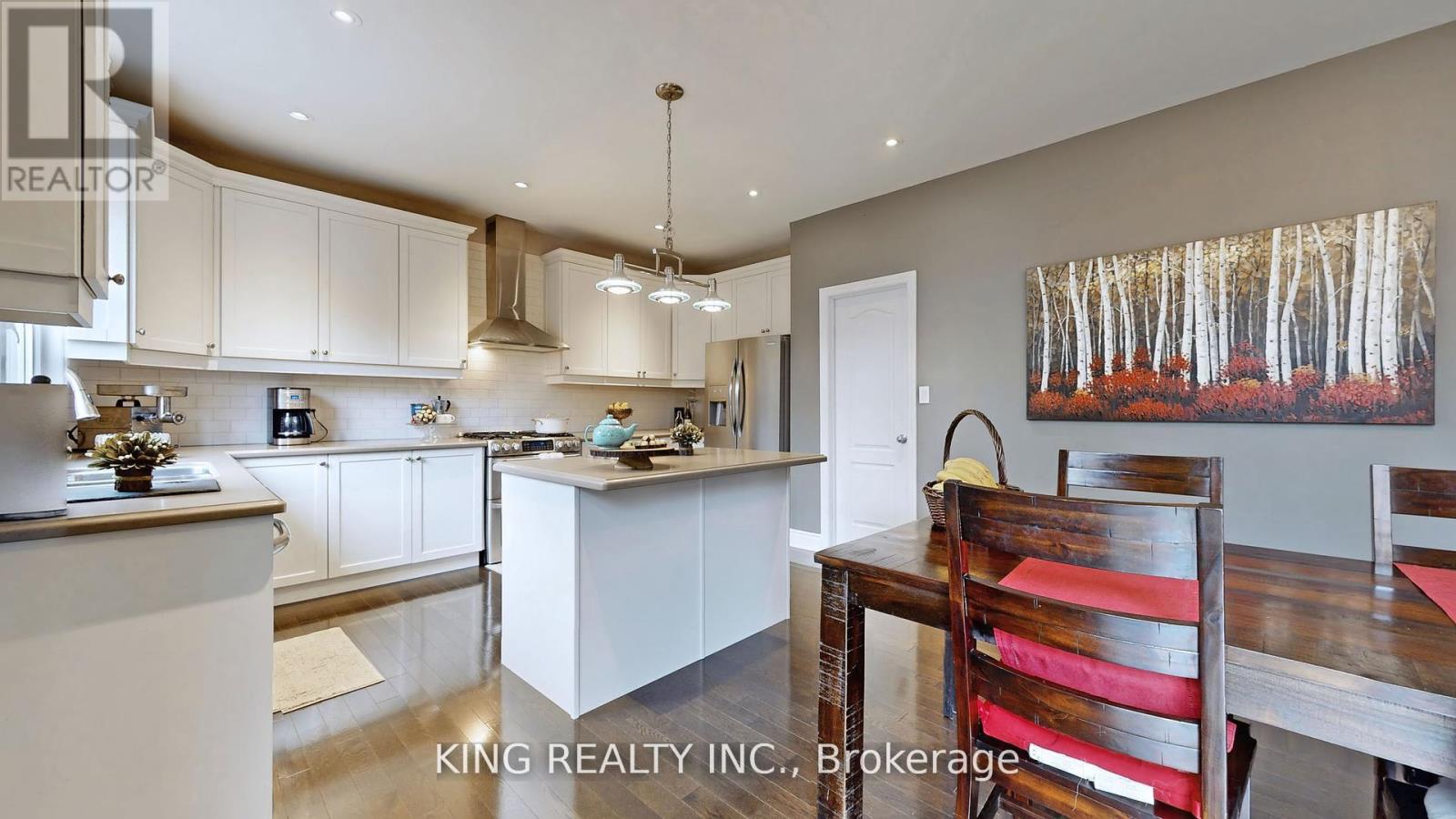 939 GORING CIRCLE - 11