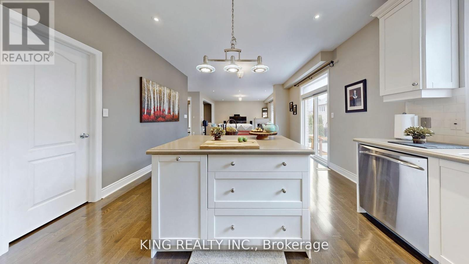 939 GORING CIRCLE - 13