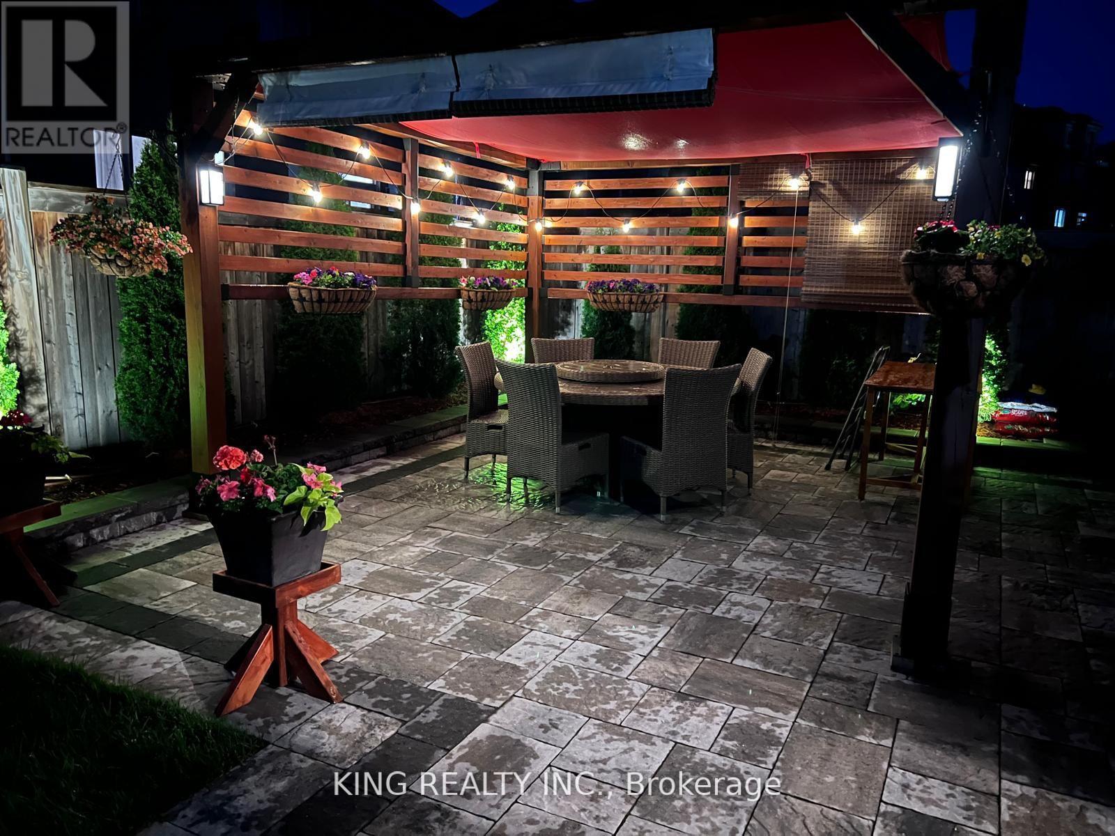 939 GORING CIRCLE - 32