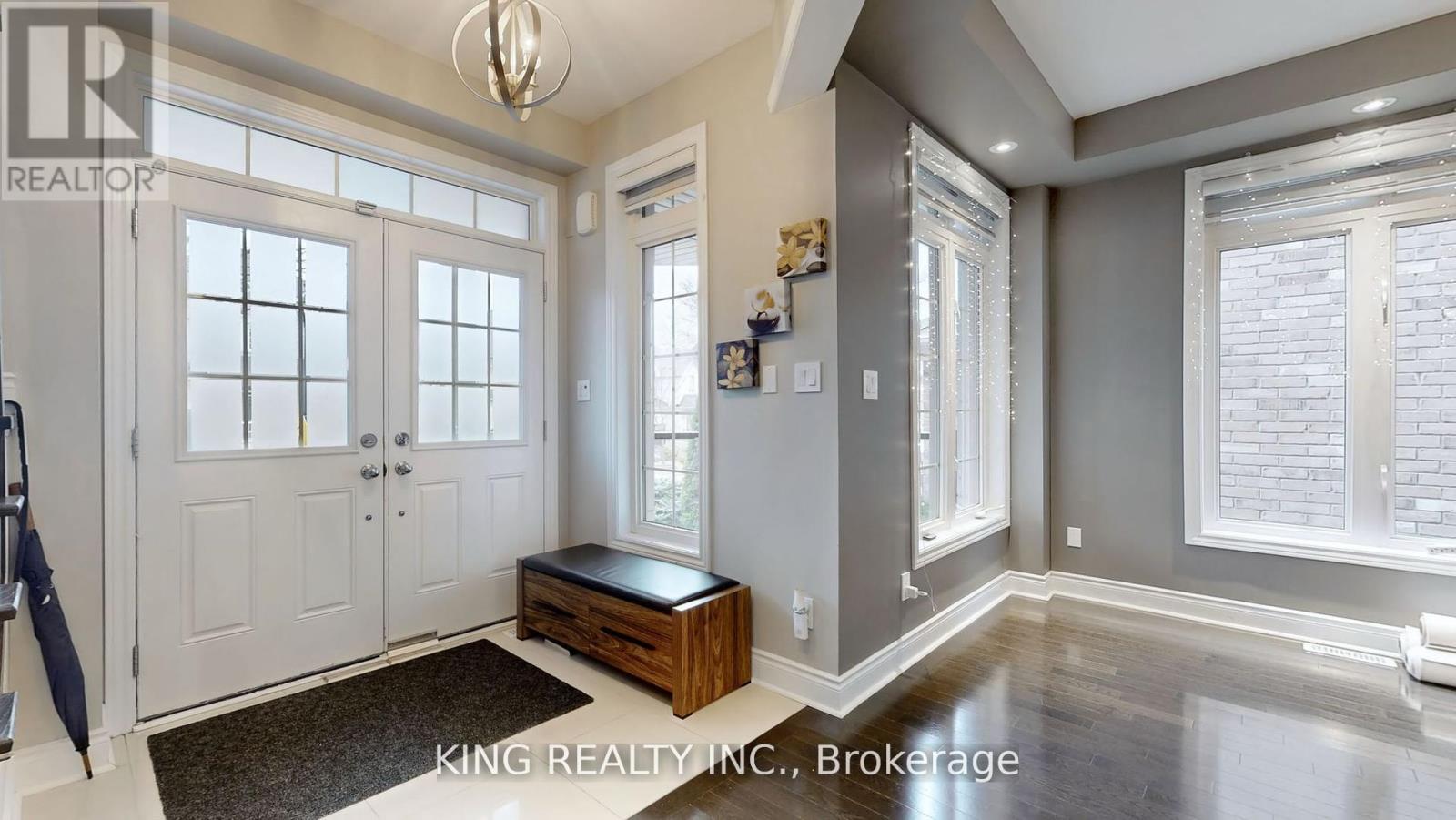 939 GORING CIRCLE - 5