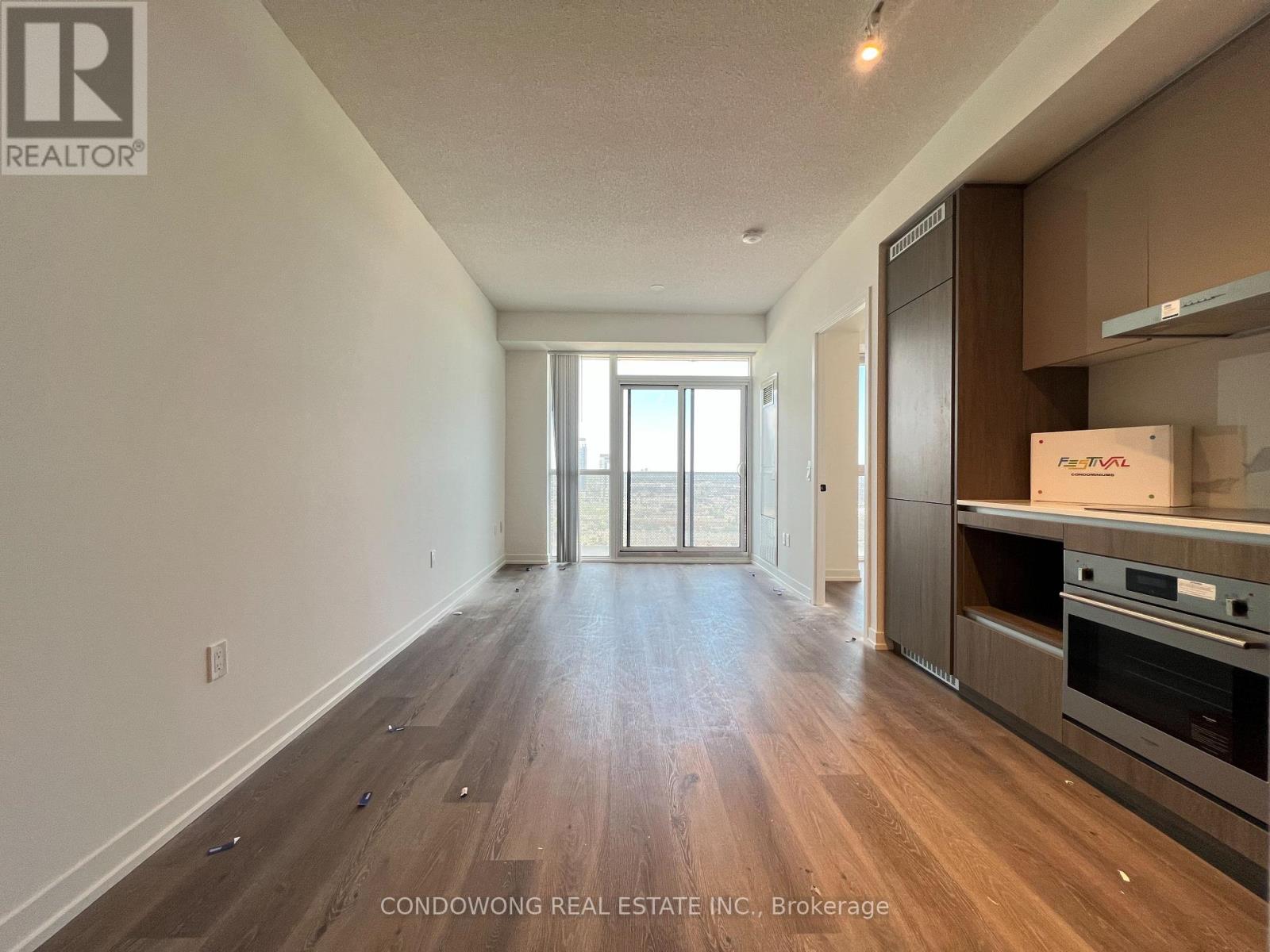 Spacious Dining Room