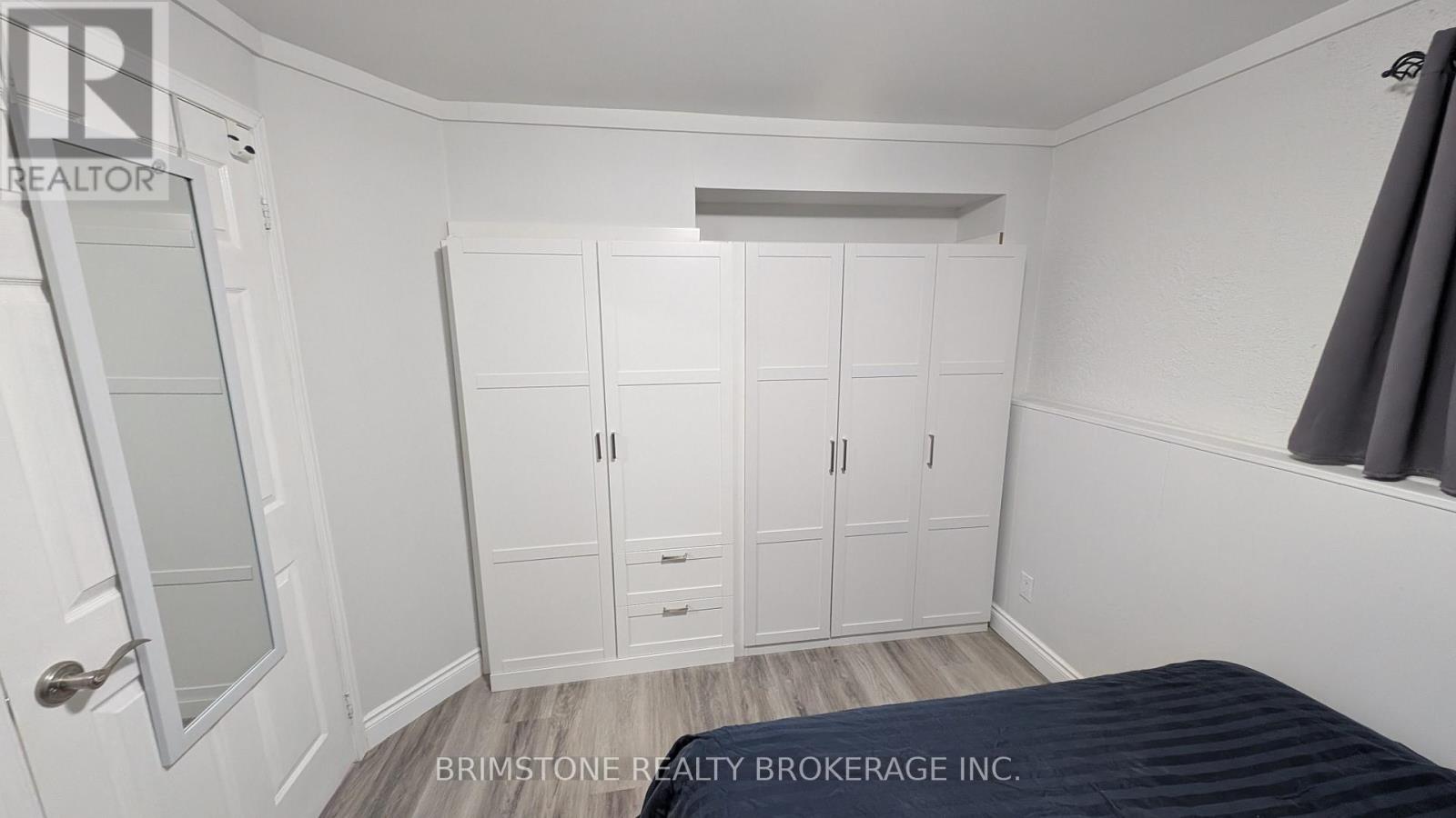 Primary Bedroom - Large closet